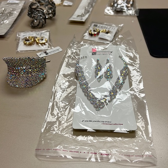 Paris Collection - Picture 2 of 5